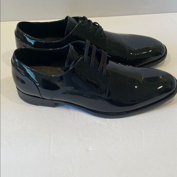 Kenneth Cole Black Patent Leather Oxfords - Picture 5 of 10